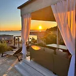 Buqez Hajda 16 - Second Row Direct On The Holiday home