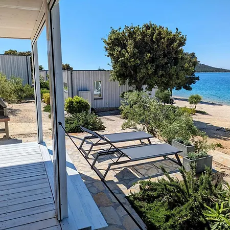 Buqez Hajda 16 - Second Row Direct On The Holiday home *