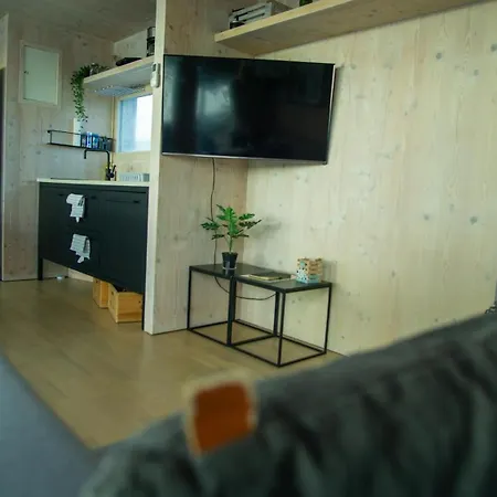 Buqez Hajda 16 - Second Row Direct On The Holiday home Drage