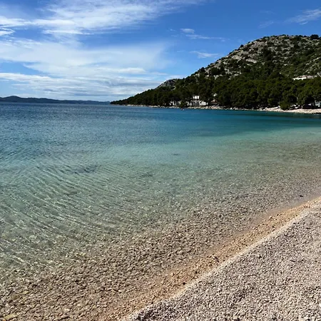 Vakantiehuis Buqez Hajda 16 - Second Row Direct On The Drage