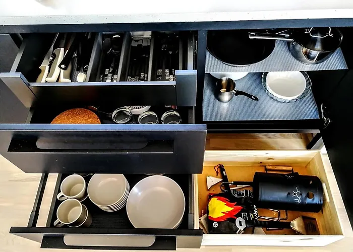 Buqez Hajda 16 - Second Row Direct On The Drage